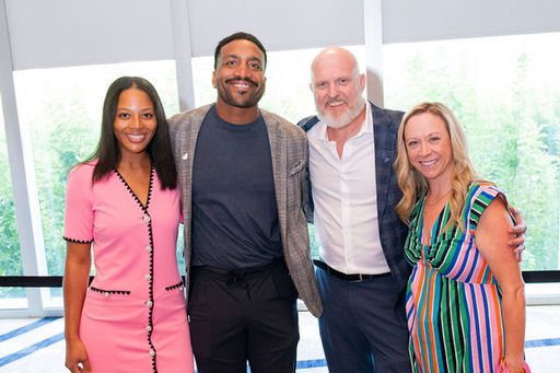 New Friends New Life Stand For Her Luncheon