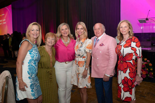 New Friends New Life Stand For Her Luncheon