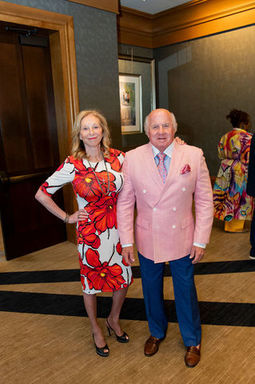 New Friends New Life Stand For Her Luncheon